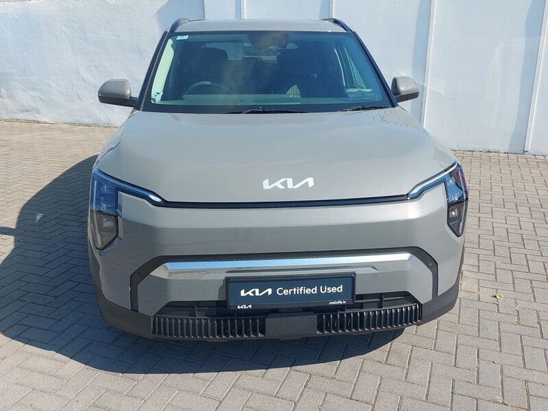 More views of Kia EV3