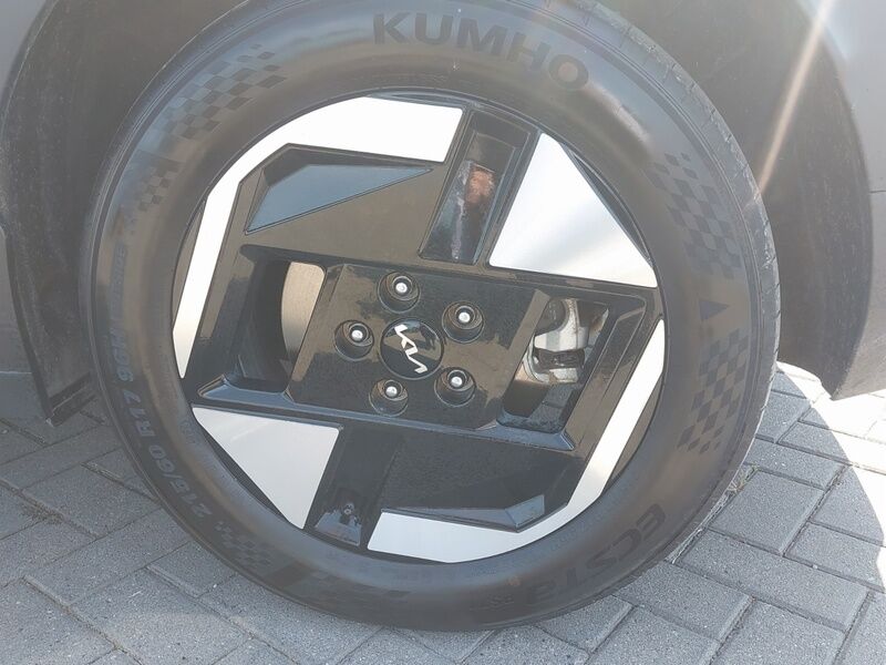 More views of Kia EV3