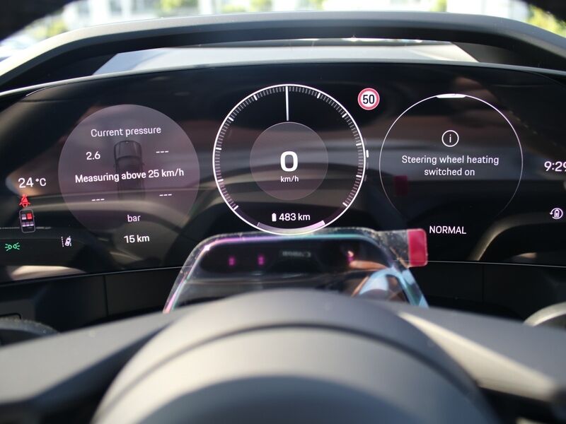 More views of Porsche Cayenne