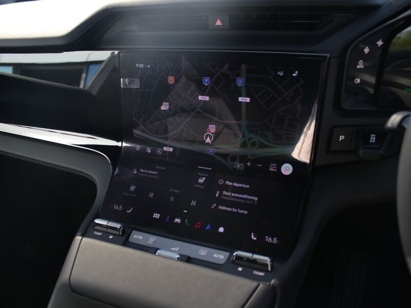 More views of Porsche Cayenne