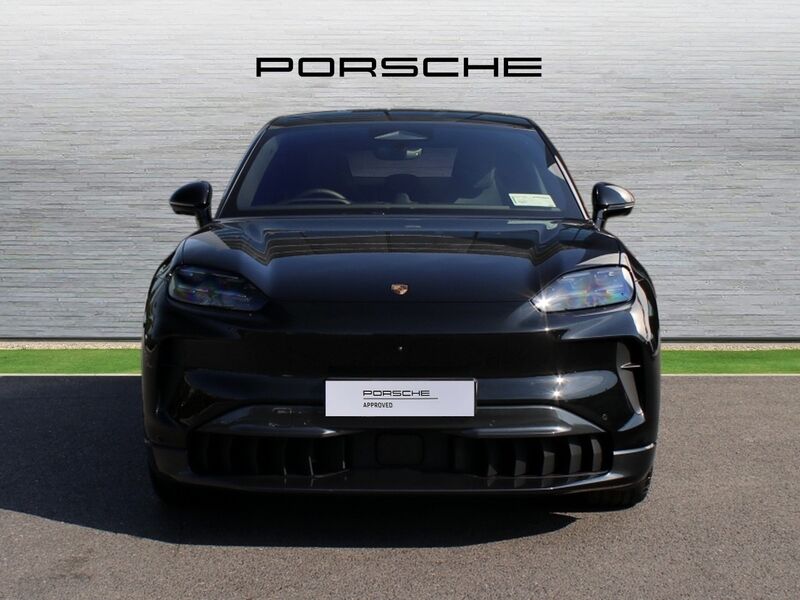 More views of Porsche Cayenne