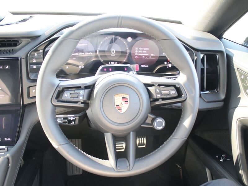 More views of Porsche Cayenne