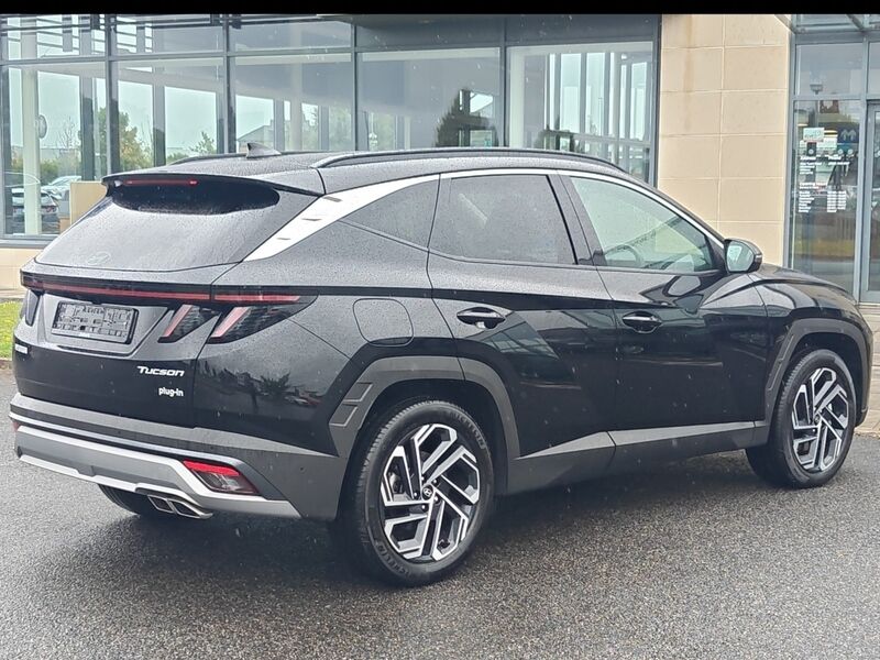 More views of Hyundai Tucson