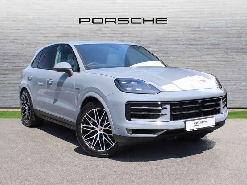 More views of Porsche Cayenne