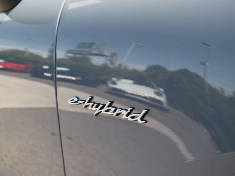 More views of Porsche Cayenne