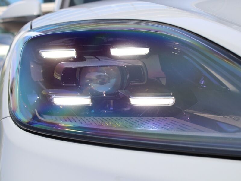 More views of Porsche Cayenne