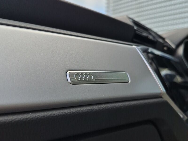 More views of Audi Q3