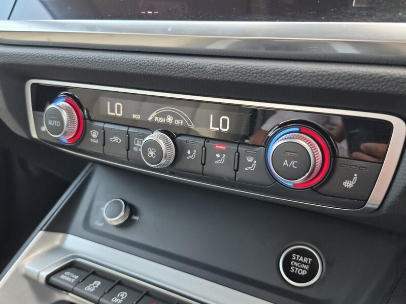 More views of Audi Q3