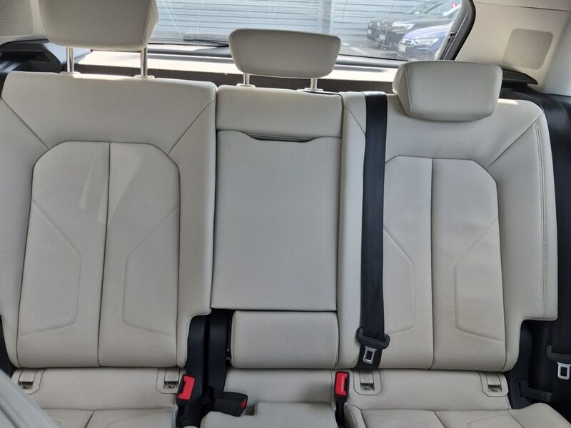 More views of Audi Q3