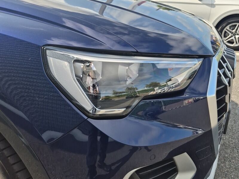 More views of Audi Q3
