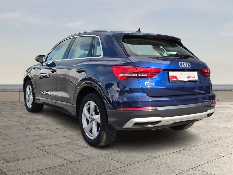 More views of Audi Q3