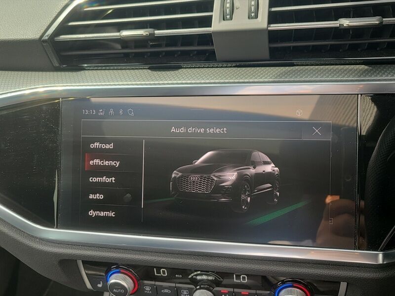 More views of Audi Q3