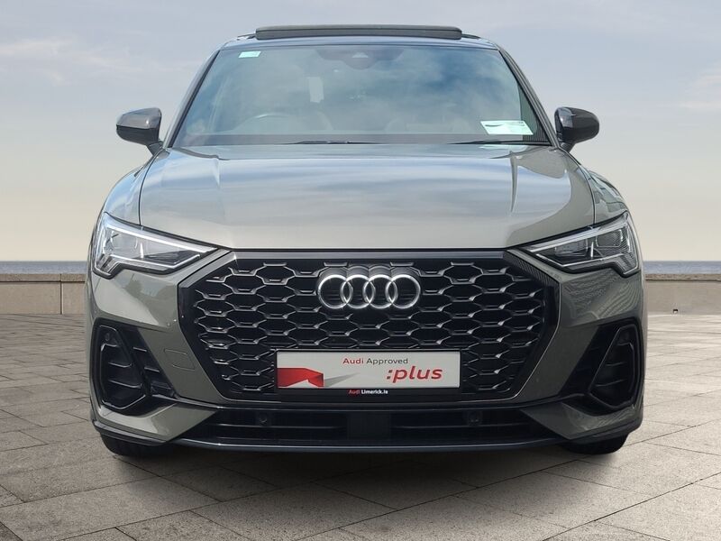 More views of Audi Q3