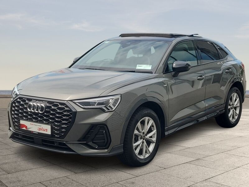 More views of Audi Q3