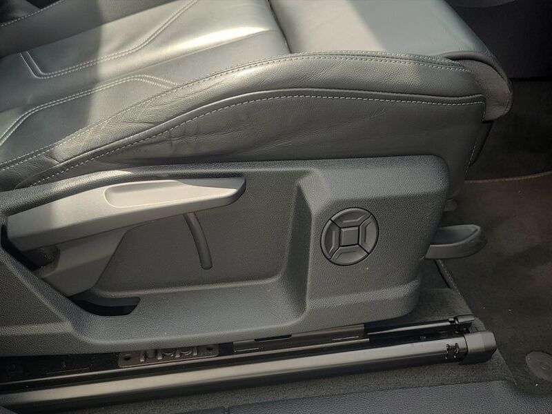 More views of Audi Q3