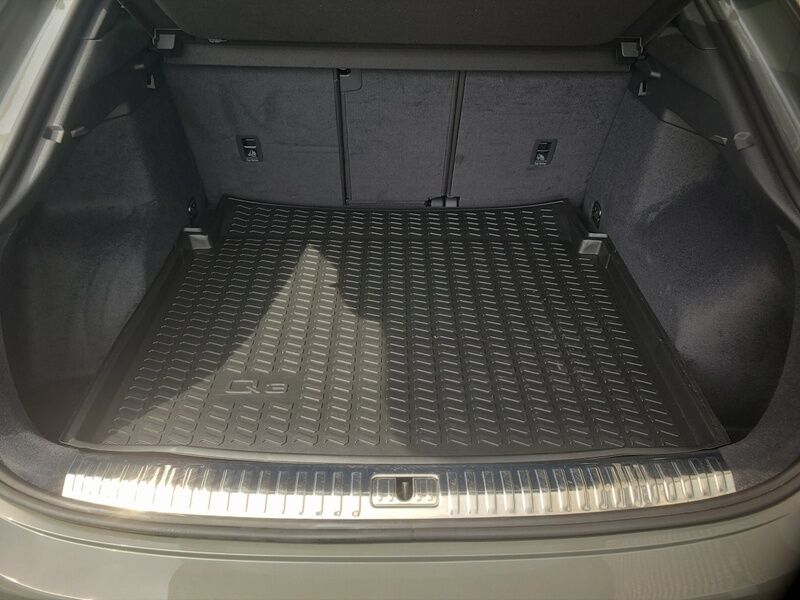 More views of Audi Q3