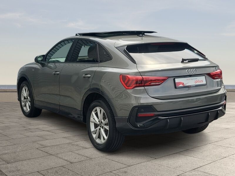 More views of Audi Q3