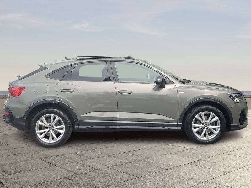 More views of Audi Q3