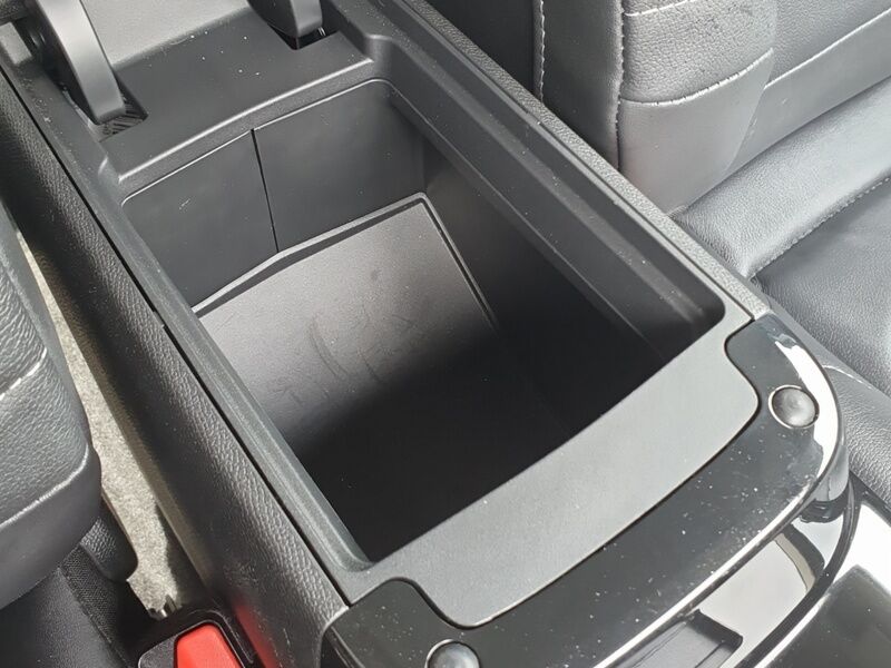 More views of Citroen e-C4 X