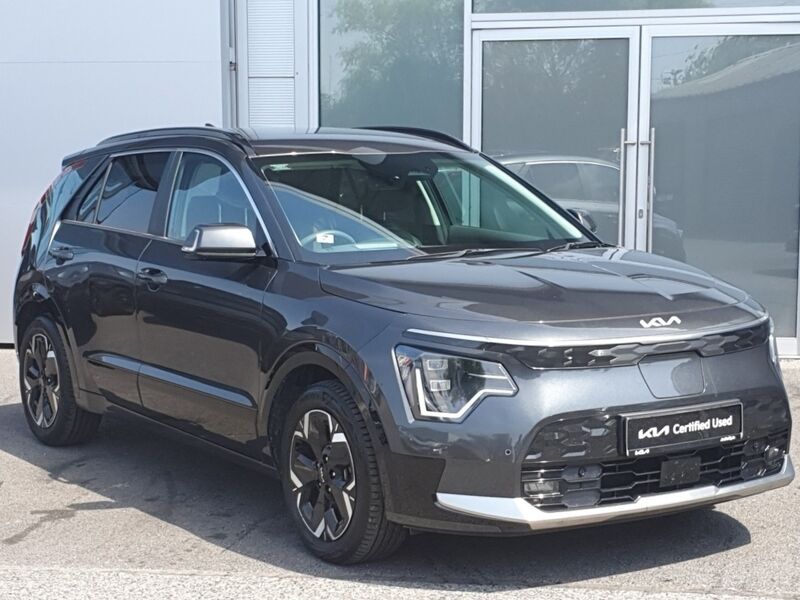 More views of Kia Niro