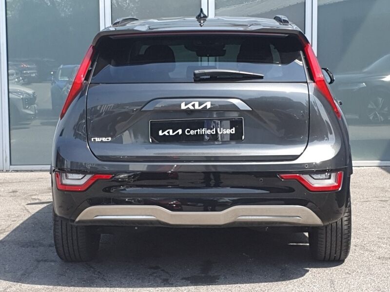 More views of Kia Niro