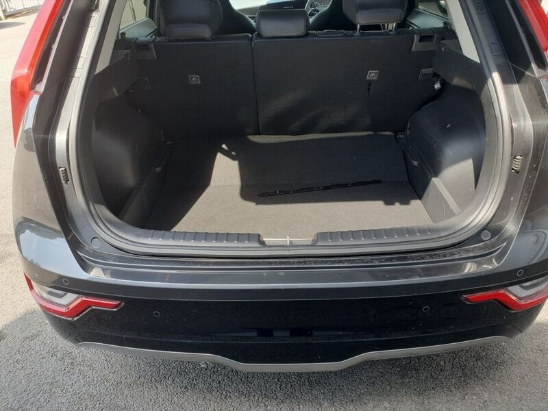 More views of Kia Niro