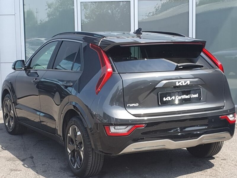 More views of Kia Niro