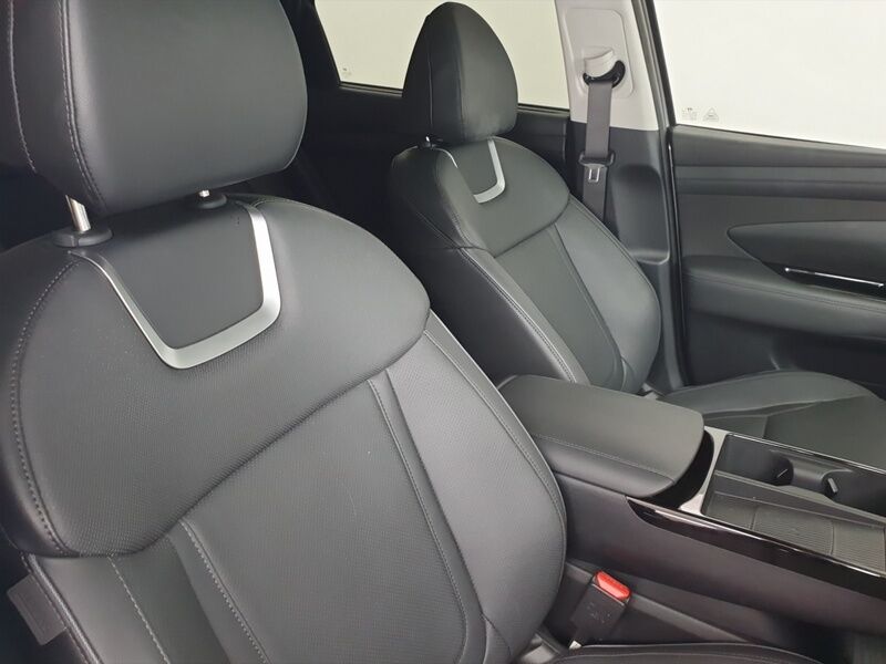 More views of Hyundai Tucson