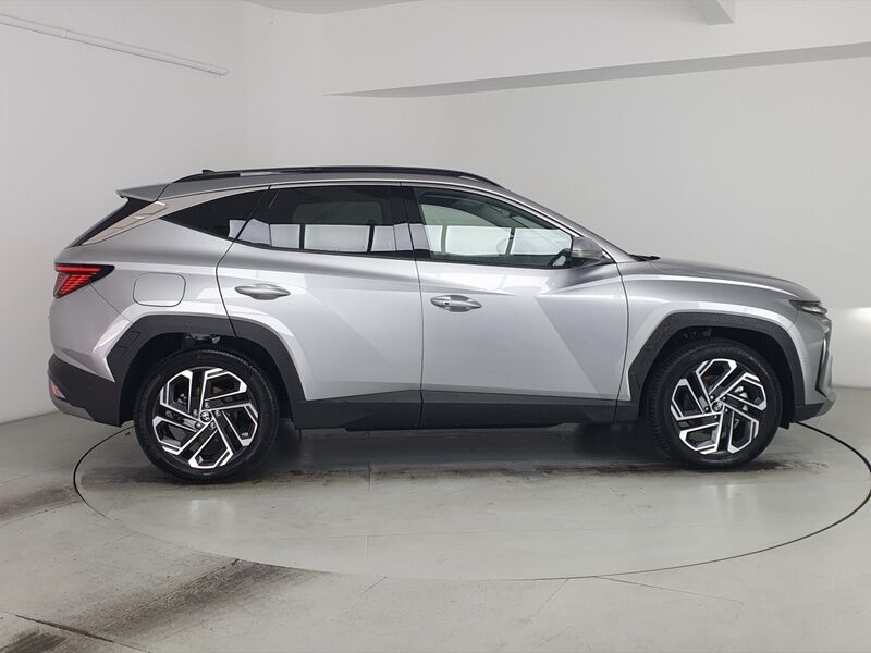 More views of Hyundai Tucson