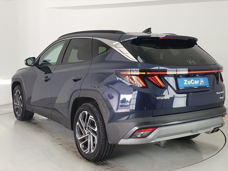 More views of Hyundai Tucson