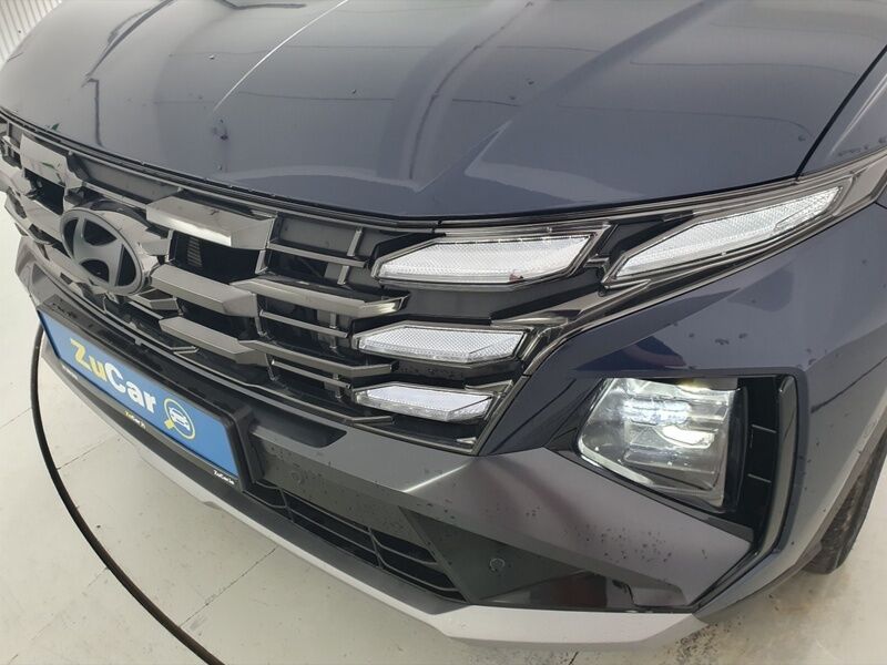 More views of Hyundai Tucson