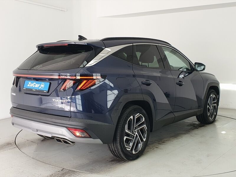 More views of Hyundai Tucson