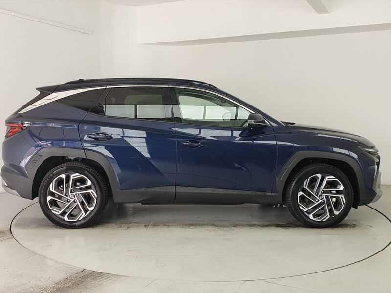 More views of Hyundai Tucson