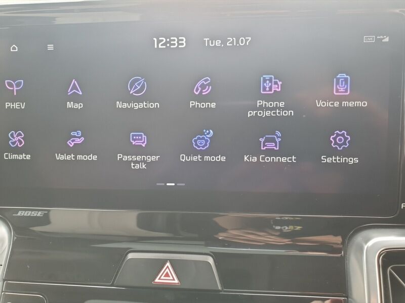 More views of Kia Sorento