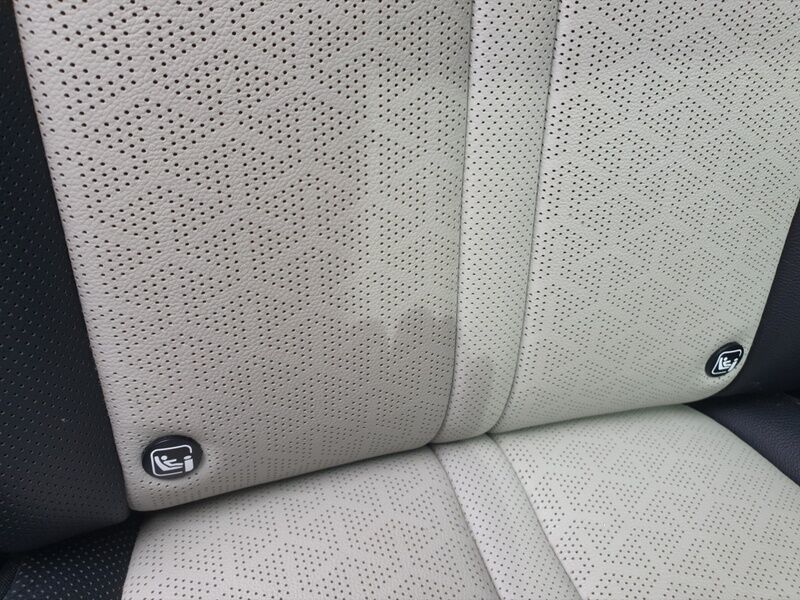 More views of Kia Sorento