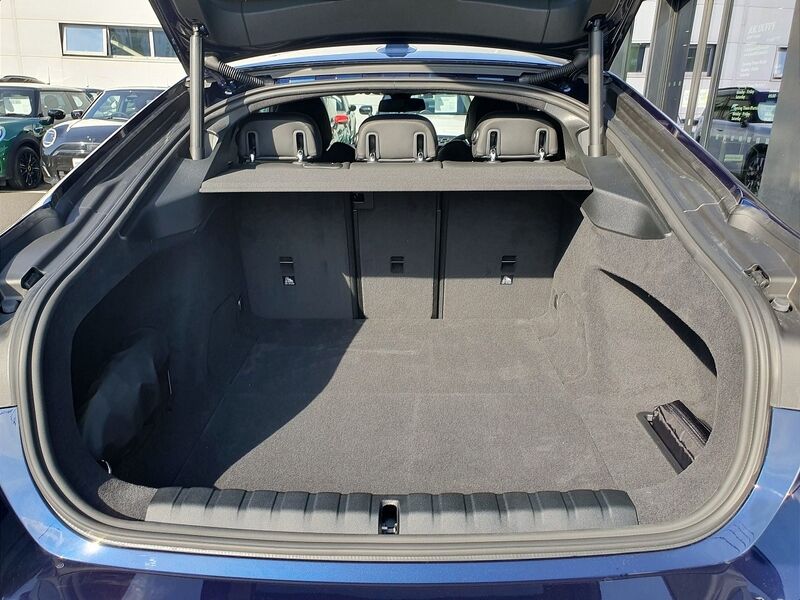 More views of BMW i4