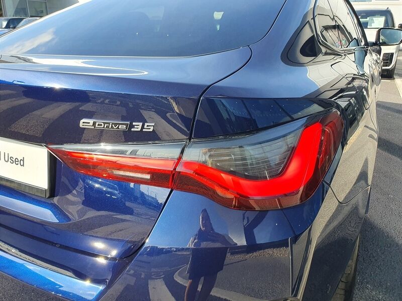 More views of BMW i4