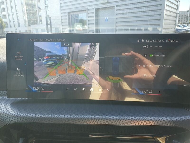 More views of BMW i4