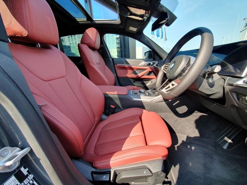 More views of BMW i4