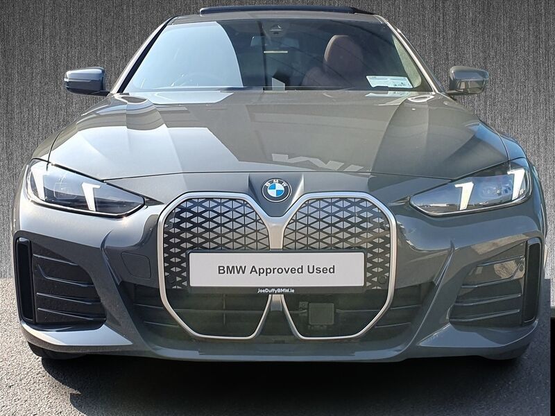 More views of BMW i4