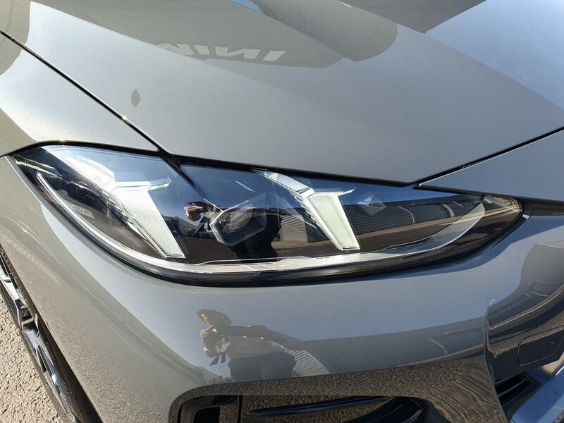 More views of BMW i4