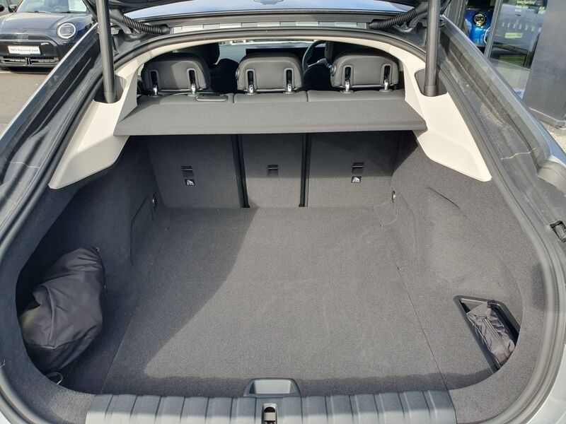 More views of BMW i4