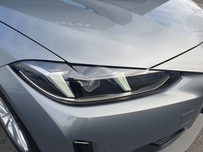 More views of BMW i4