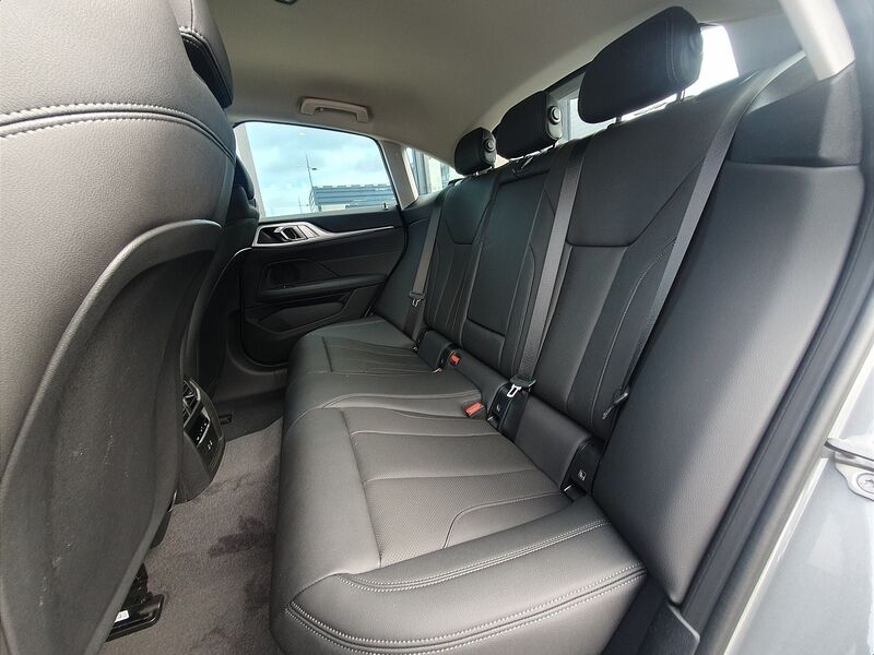 More views of BMW i4