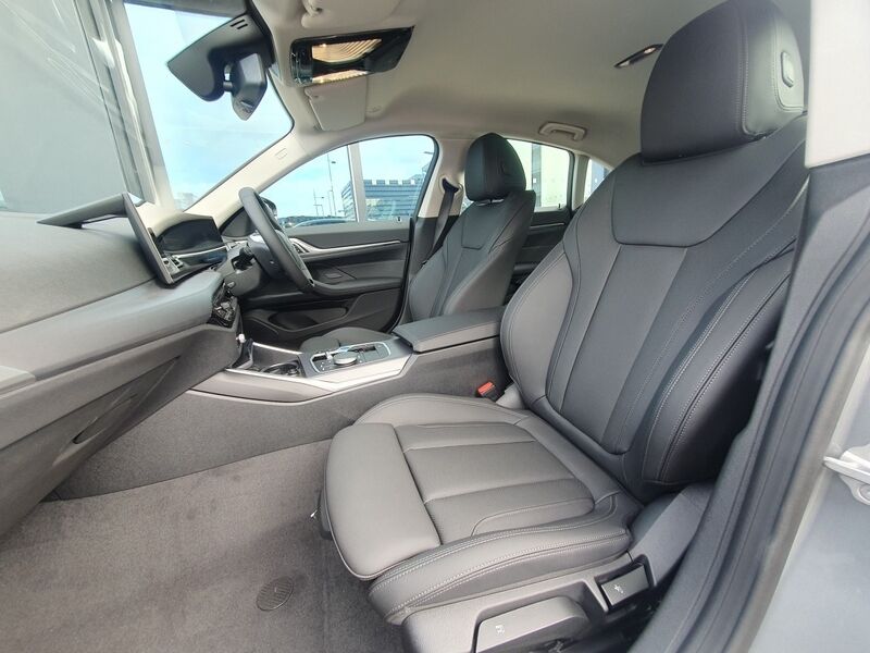 More views of BMW i4