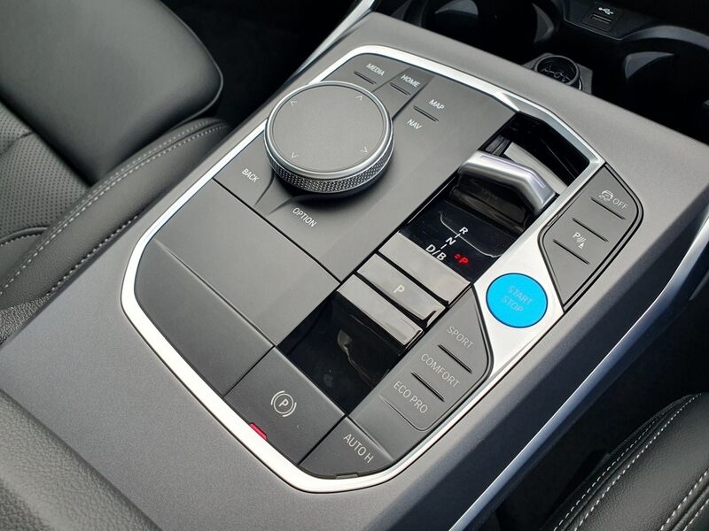 More views of BMW i4