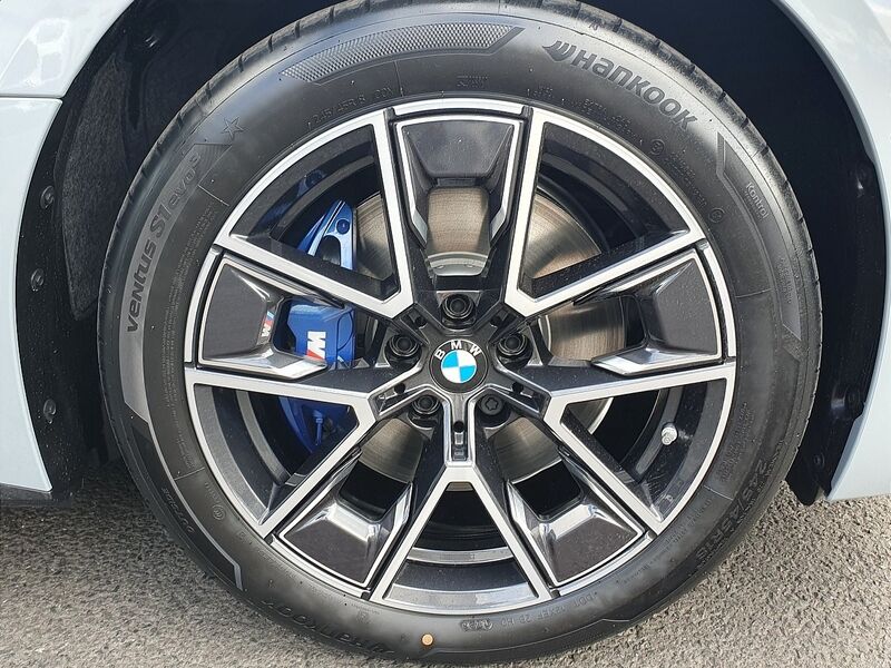 More views of BMW i4