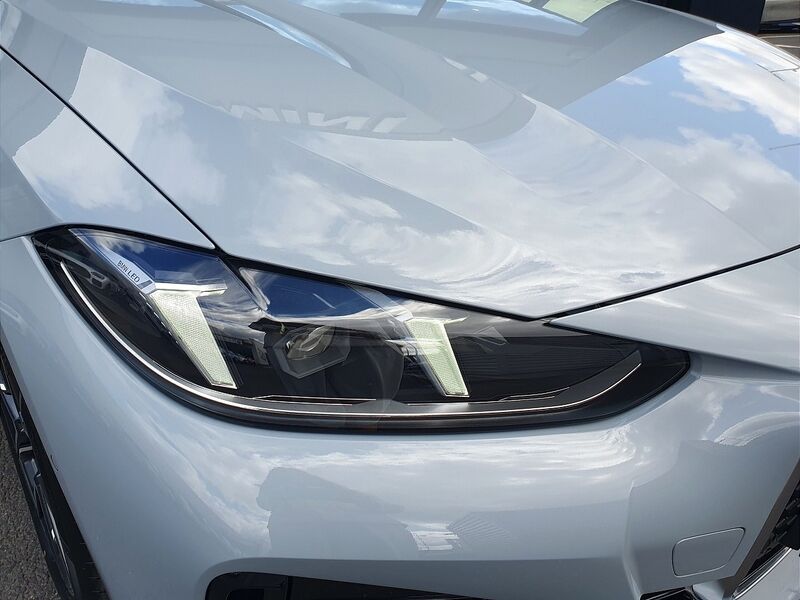 More views of BMW i4