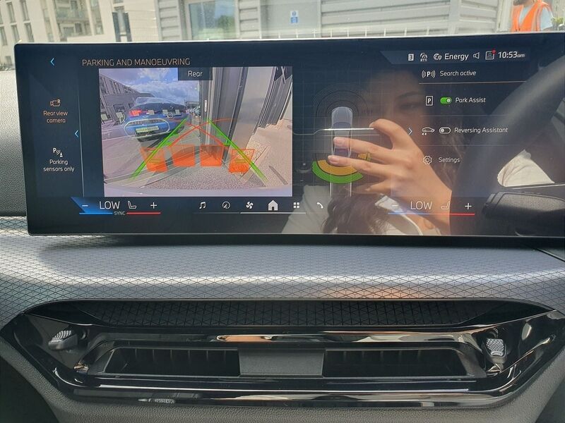 More views of BMW i4