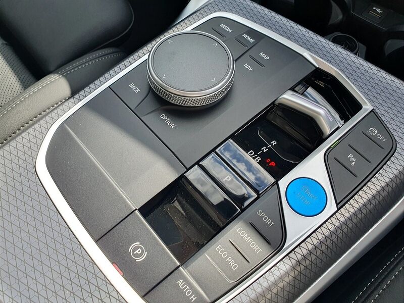 More views of BMW i4